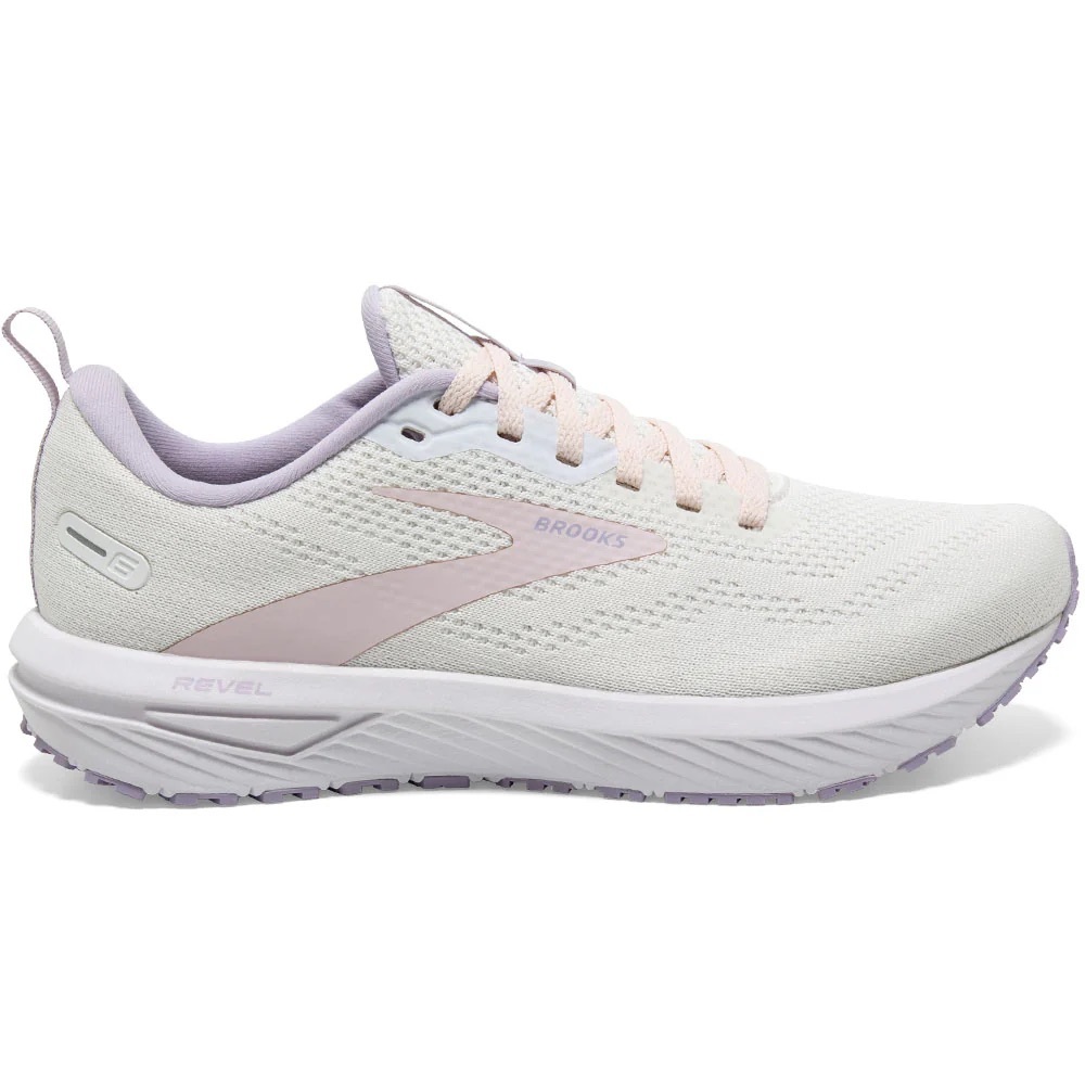 Brooks Revel Size 10